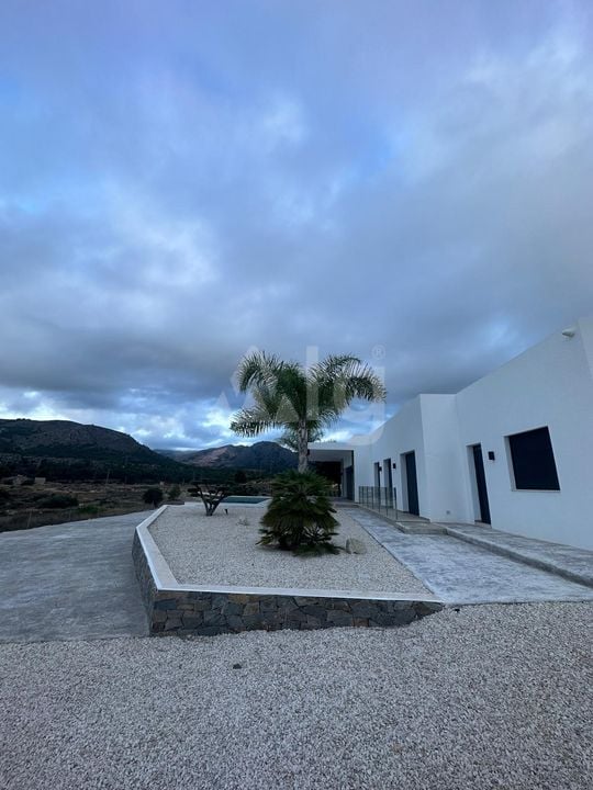 Villa de 3 habitaciones en Pinoso - BCC153882 - Foto - 12