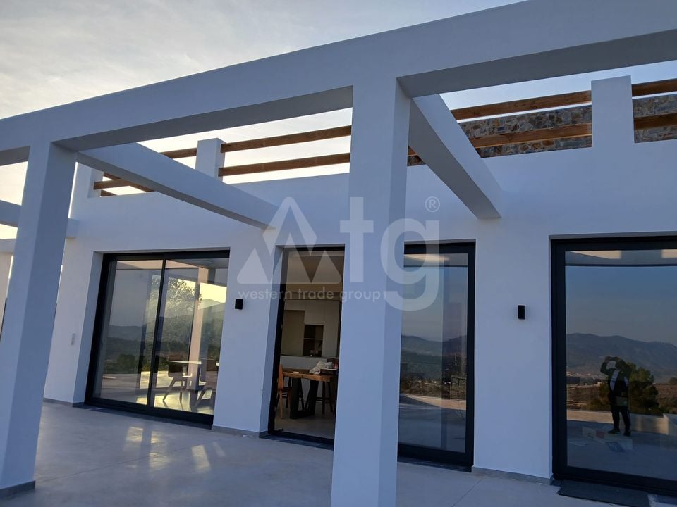 Villa de 4 habitaciones en Pinoso - BCC153883 - Foto - 4