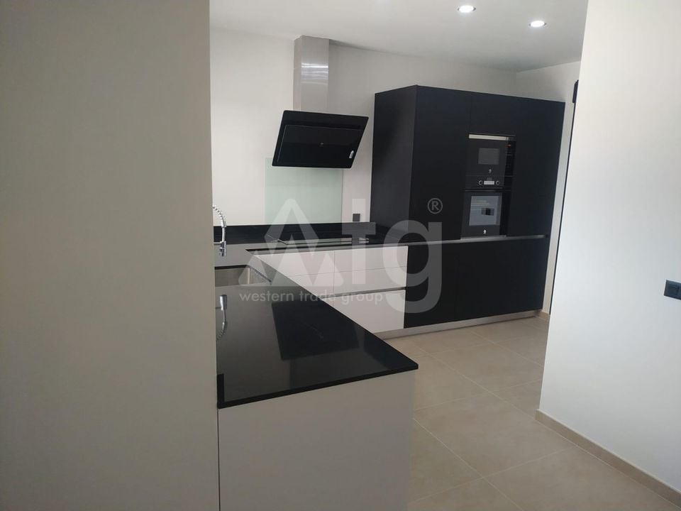 Villa de 3 habitaciones en Pinoso - BCC154034 - Foto - 5