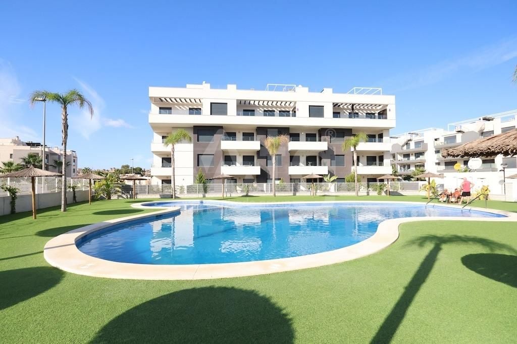 2 bedroom Apartment in Orihuela Costa - CRR112343 - Photo - 2