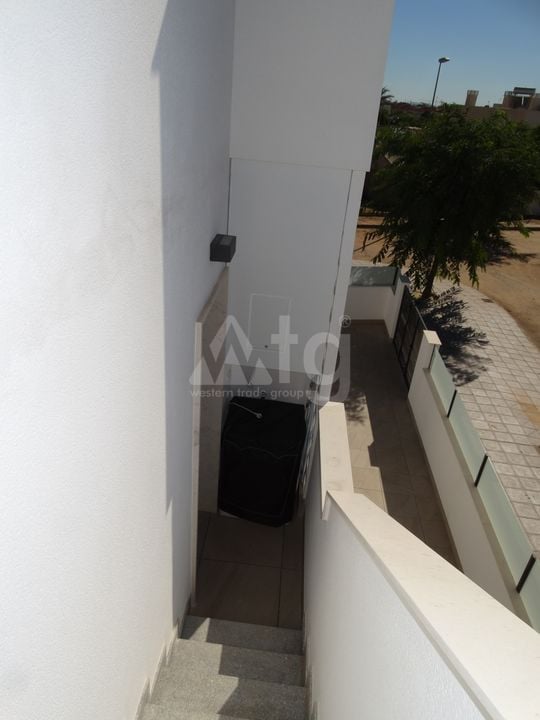 Bungalow de 3 habitaciones en Pilar de la Horadada - MG155196 - Foto - 20