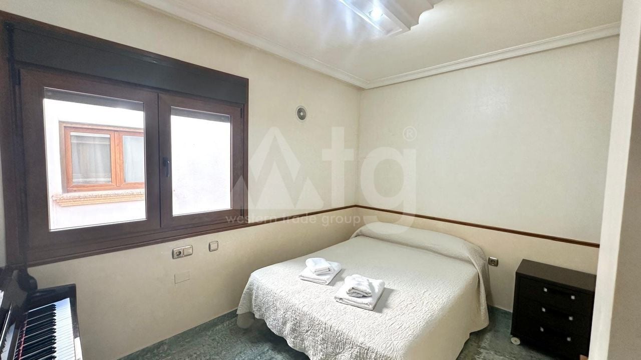 Penthouse de 4 chambres à Torrevieja - CT113314 - Photo - 12