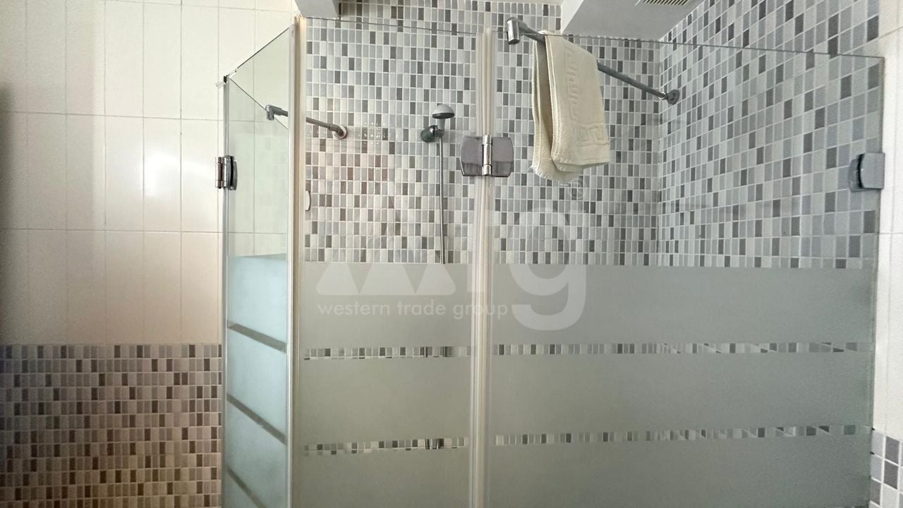 Penthouse de 4 chambres à Torrevieja - CT113314 - Photo - 41