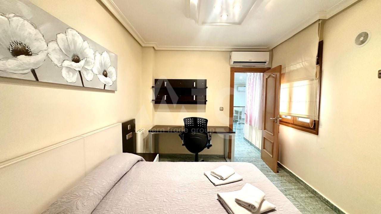 Penthouse de 4 chambres à Torrevieja - CT113314 - Photo - 21