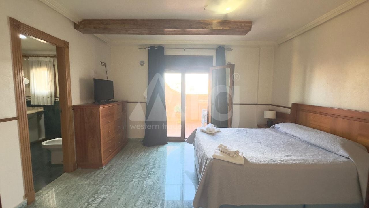 Penthouse de 4 chambres à Torrevieja - CT113314 - Photo - 36