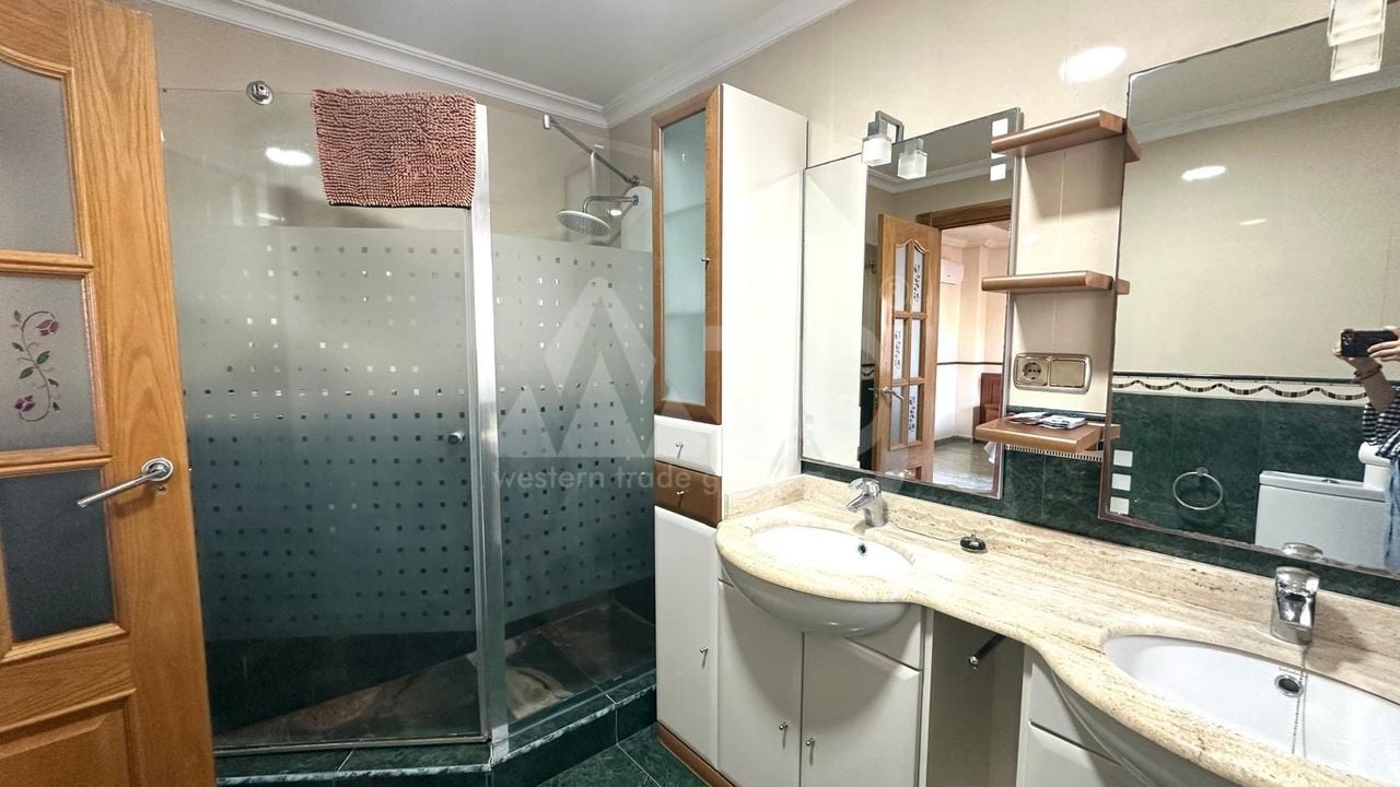 Penthouse de 4 chambres à Torrevieja - CT113314 - Photo - 23