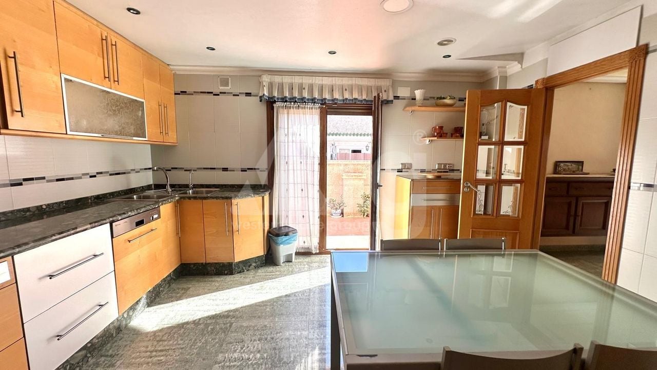 Penthouse de 4 chambres à Torrevieja - CT113314 - Photo - 9