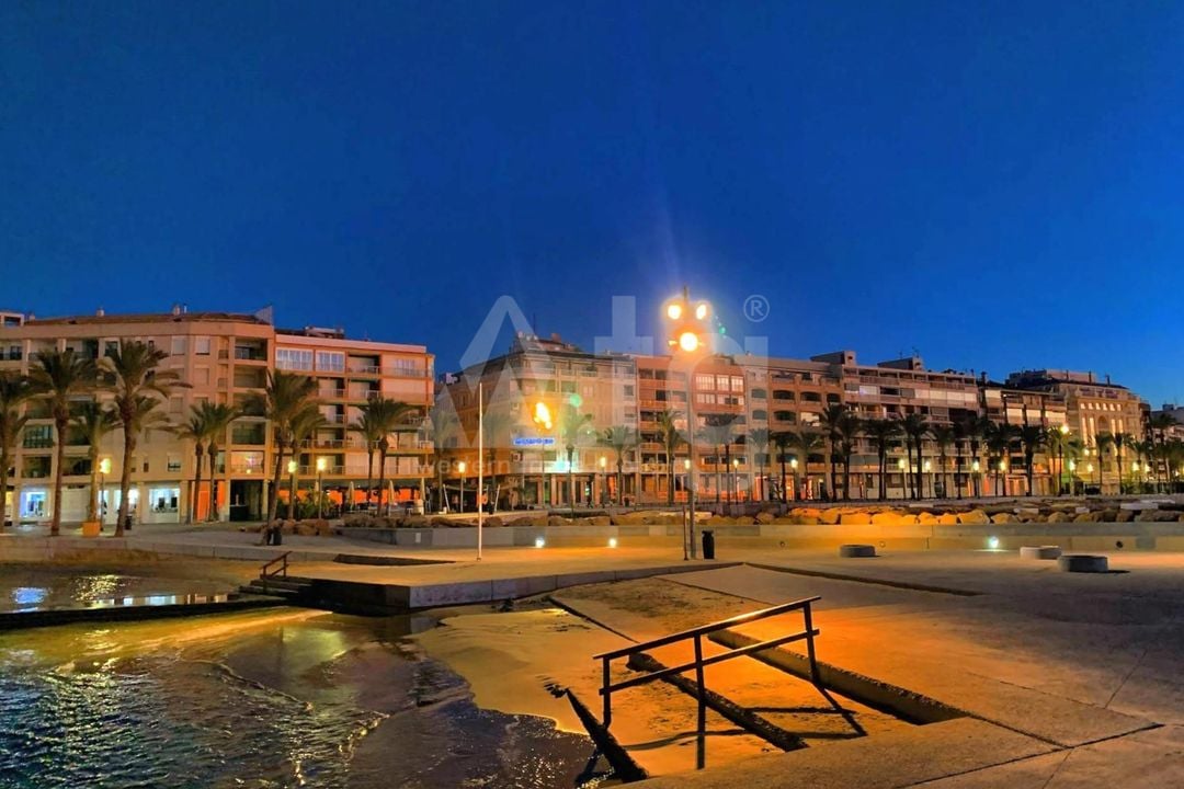 3 bedroom Penthouse in Torrevieja - SV135351 - Photo - 38
