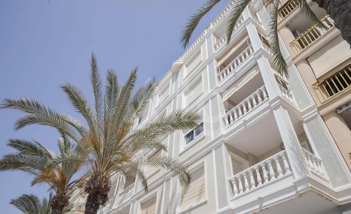 1 Schlafzimmer Appartement in Torrevieja - VEC115446 - Foto - 1