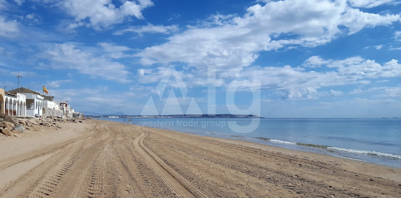 3 bedroom Villa in La Marina - GBQ31121 - Photo - 11