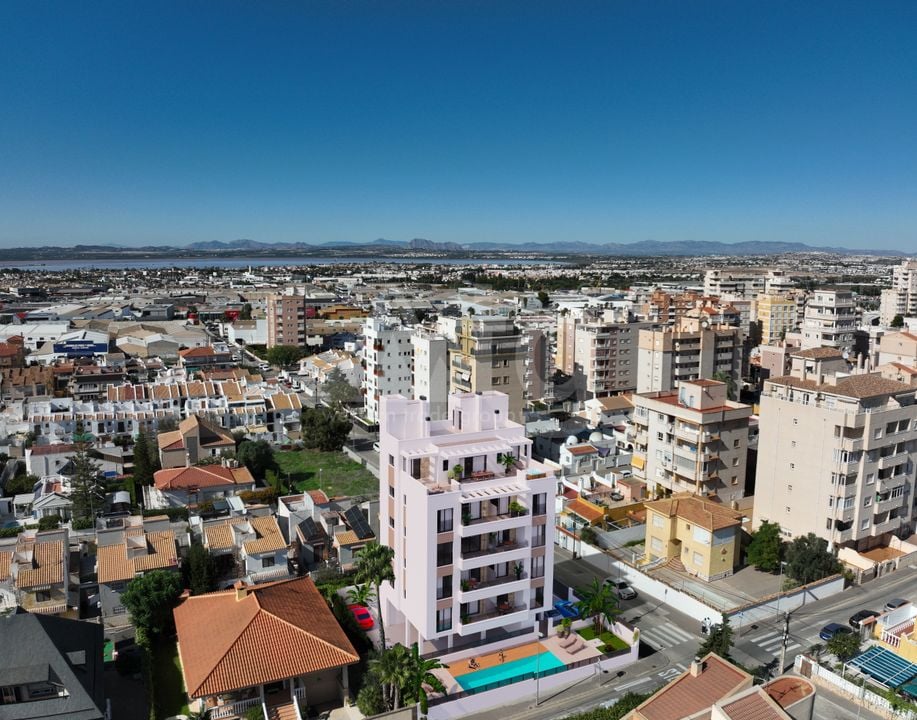 2 bedroom Apartment in Torrevieja - SIS159125 - Photo - 3