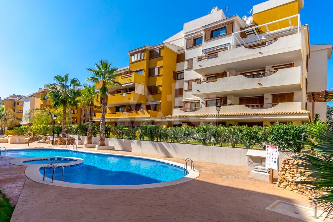 2 bedroom Apartment in Torrevieja - B135926 - Photo - 1