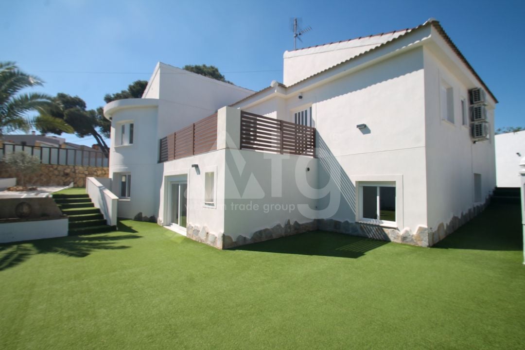 5 bedroom Villa in Los Balcones - SE159988 - Photo - 2