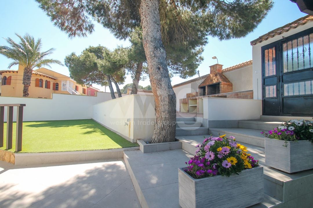 5 bedroom Villa in Los Balcones - SE159988 - Photo - 25