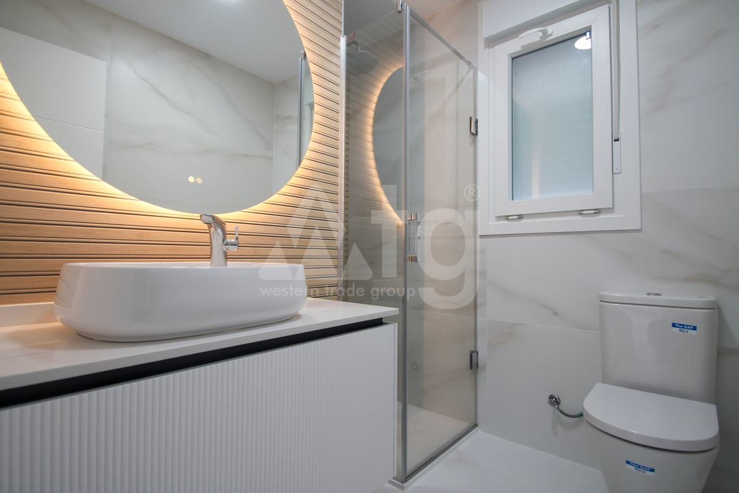 5 bedroom Villa in Los Balcones - SE159988 - Photo - 12