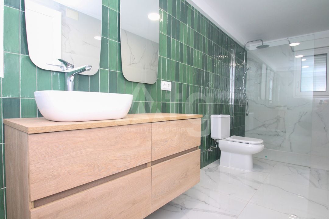 5 bedroom Villa in Los Balcones - SE159988 - Photo - 15