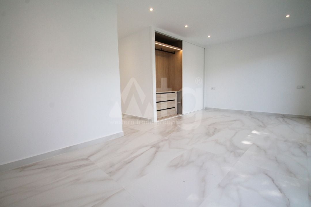 5 bedroom Villa in Los Balcones - SE159988 - Photo - 16