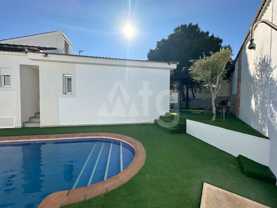 5 bedroom Villa in Los Balcones - SE159988 - Photo - 4