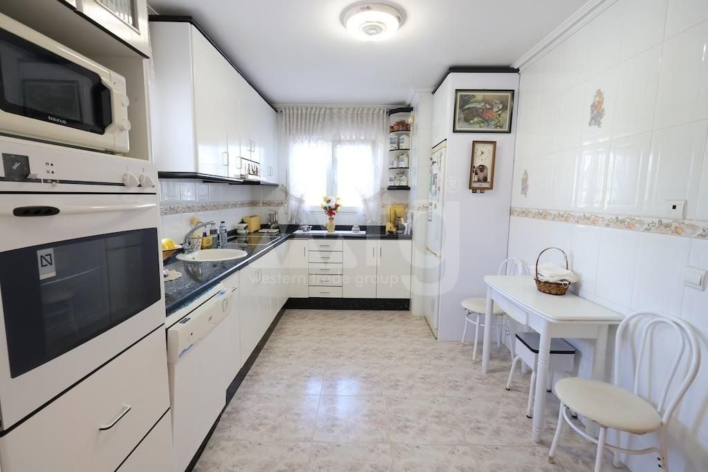 Villa de 5 chambres à Orihuela Costa - CRR117696 - Photo - 11