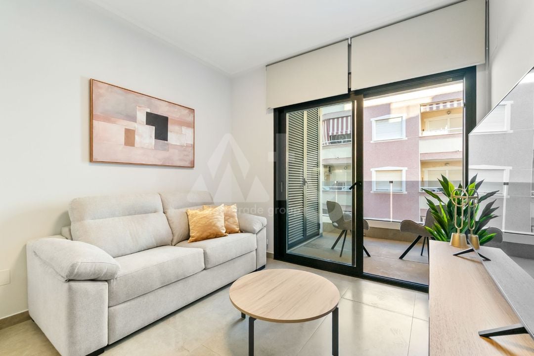 2 bedroom Apartment in Torrevieja - CI118105 - Photo - 2