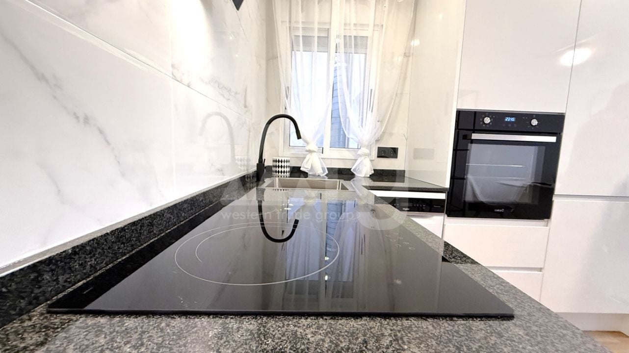 Appartement de 2 chambres à Torrevieja - RCJ147370 - Photo - 11