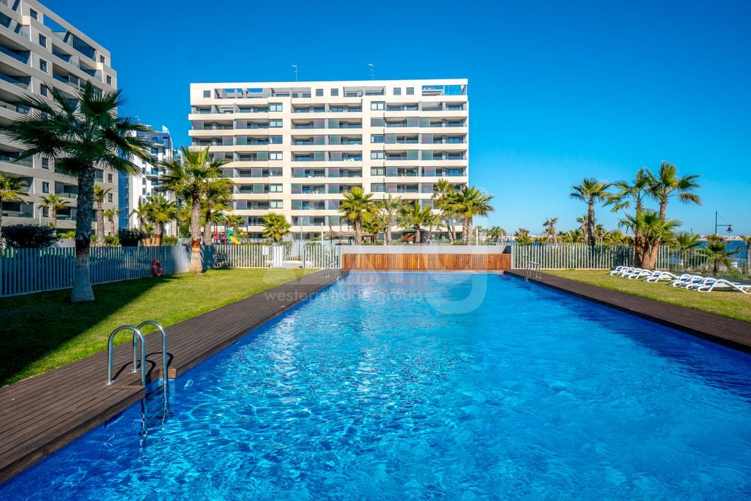 3 bedroom Penthouse in Punta Prima - B119652 - Photo - 45