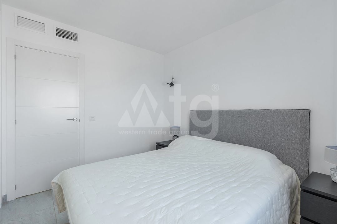3 bedroom Penthouse in Punta Prima - B119652 - Photo - 27