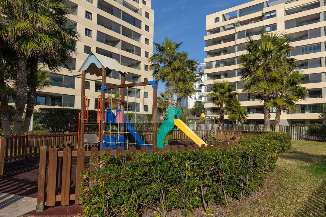 3 bedroom Penthouse in Punta Prima - B119652 - Photo - 39