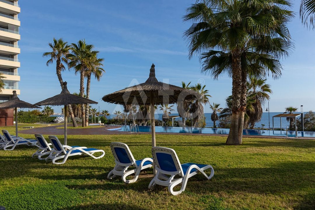 3 bedroom Penthouse in Punta Prima - B119652 - Photo - 44
