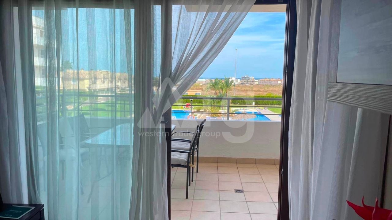 2 bedroom Apartment in Lomas de Cabo Roig - LR119707 - Photo - 8