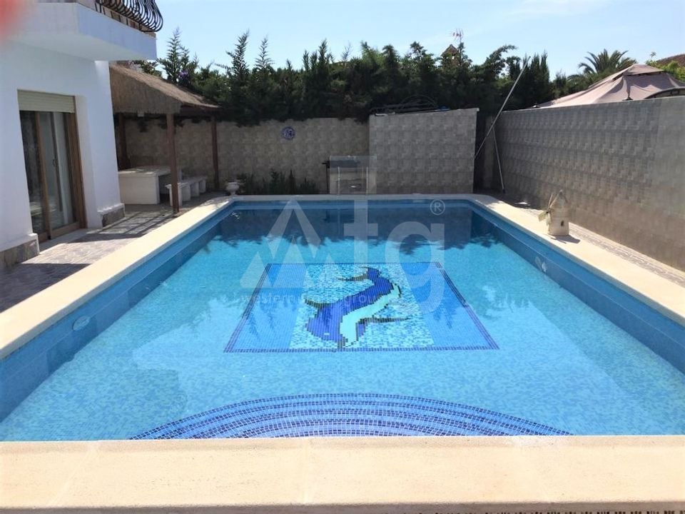 6 bedroom Villa in Torrevieja - ET120898 - Photo - 2