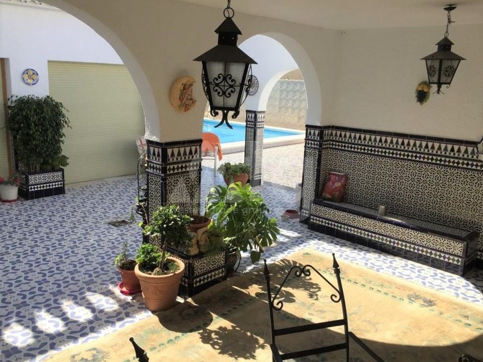 6 bedroom Villa in Torrevieja - ET120898 - Photo - 6