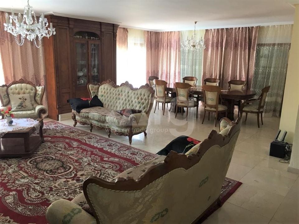 6 bedroom Villa in Torrevieja - ET120898 - Photo - 10