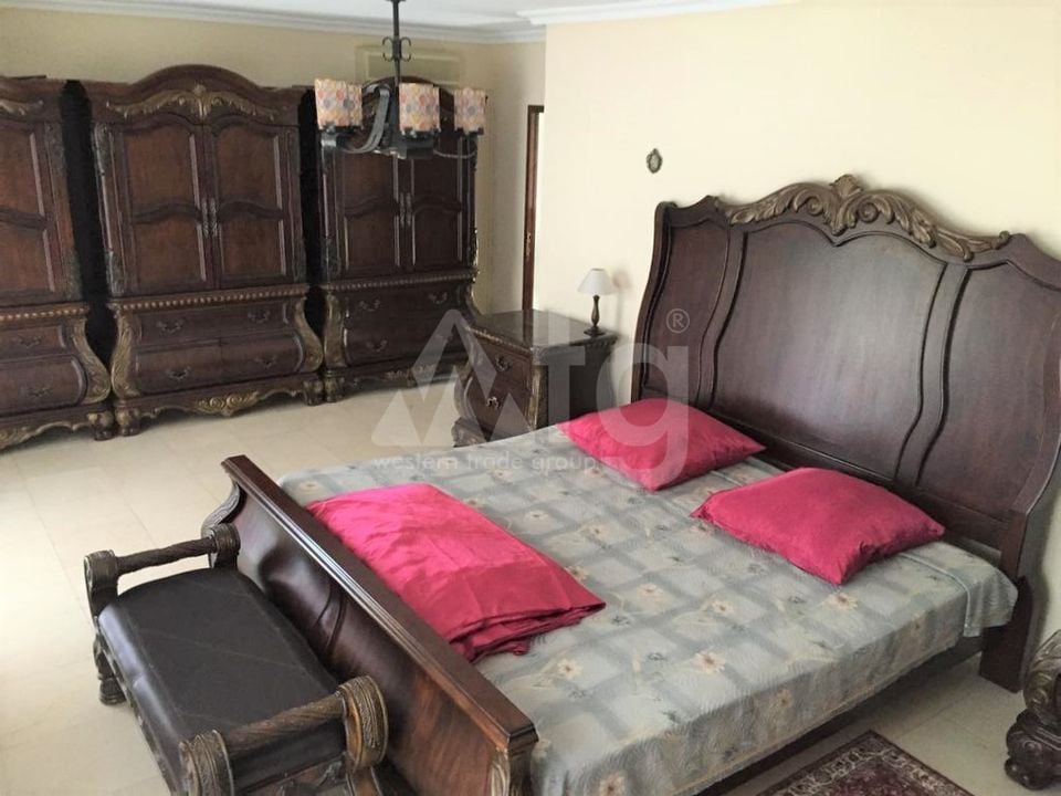 6 bedroom Villa in Torrevieja - ET120898 - Photo - 15