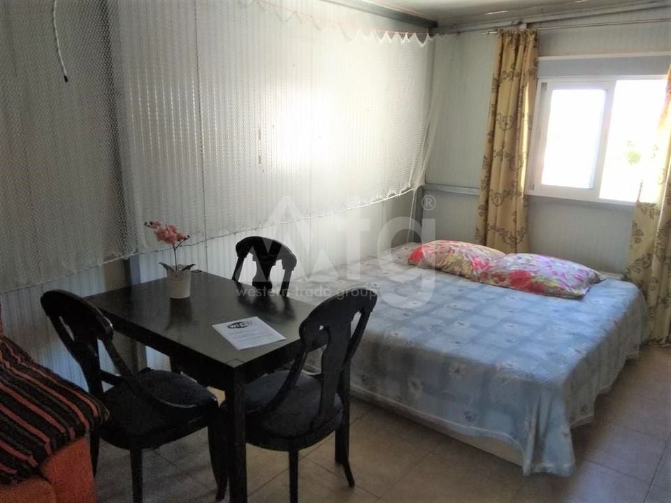 6 bedroom Villa in Torrevieja - ET120898 - Photo - 20