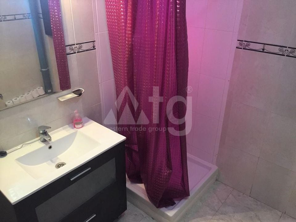 6 bedroom Villa in Torrevieja - ET120898 - Photo - 21