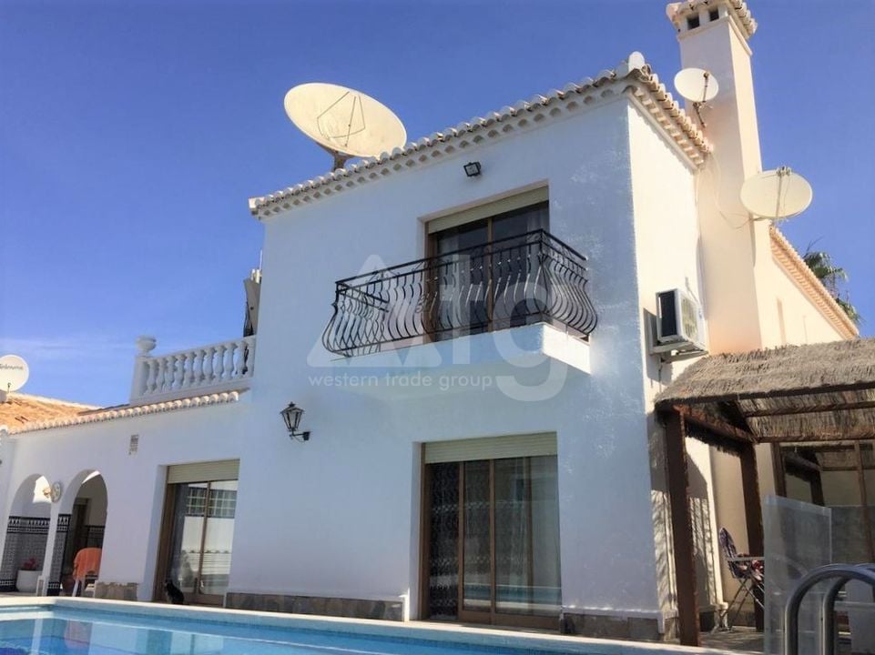 6 bedroom Villa in Torrevieja - ET120898 - Photo - 26