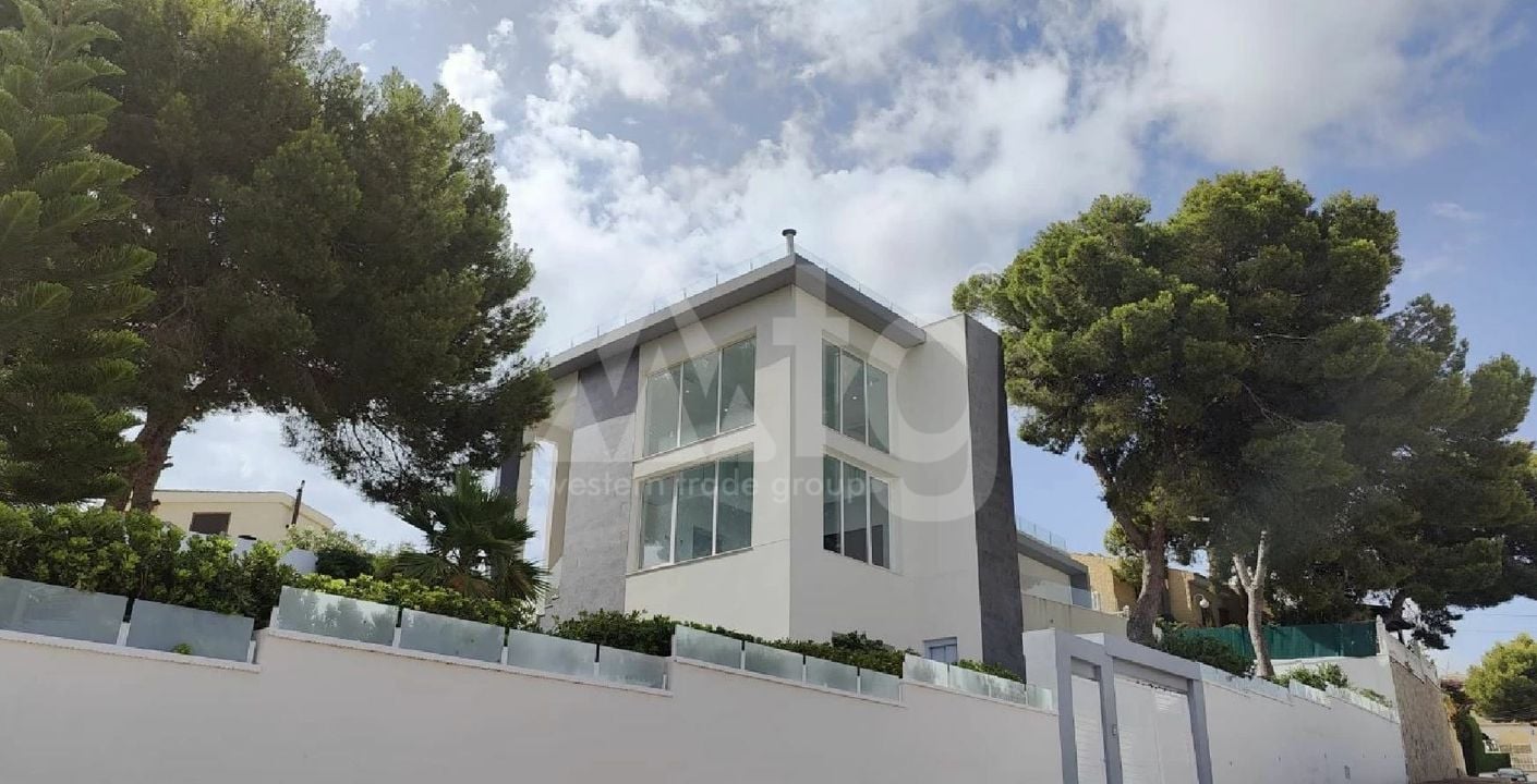 6 bedroom Villa in Torrevieja - ET120912 - Photo - 28