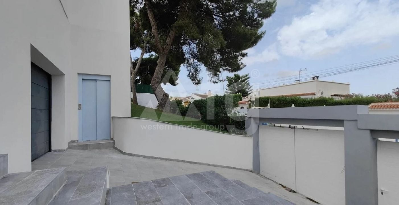 6 bedroom Villa in Torrevieja - ET120912 - Photo - 6