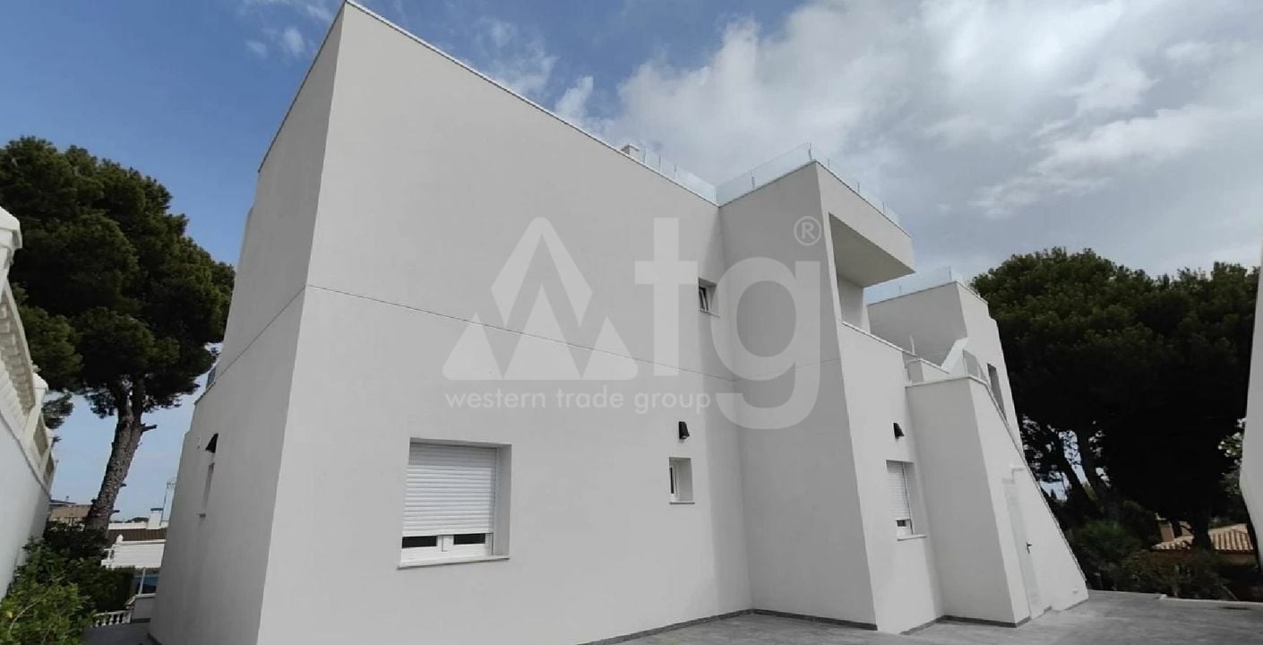 6 bedroom Villa in Torrevieja - ET120912 - Photo - 20