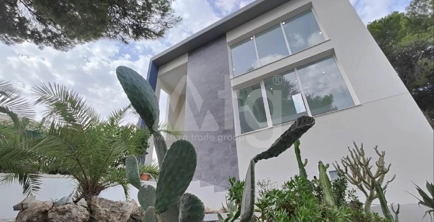 6 bedroom Villa in Torrevieja - ET120912 - Photo - 22