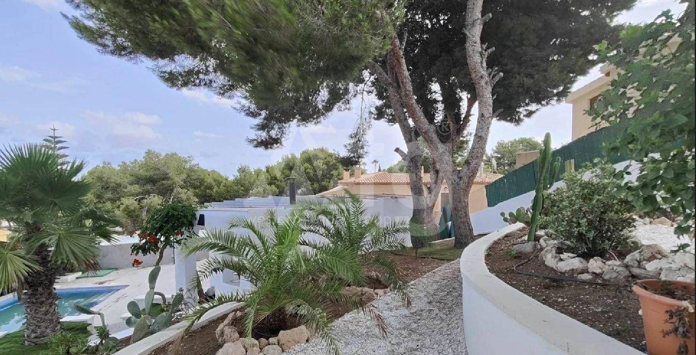 6 bedroom Villa in Torrevieja - ET120912 - Photo - 25