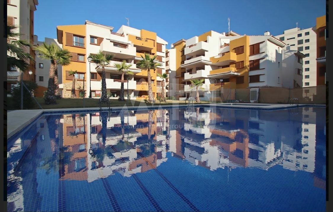 3 bedroom Apartment in Torrevieja - ET120915 - Photo - 1