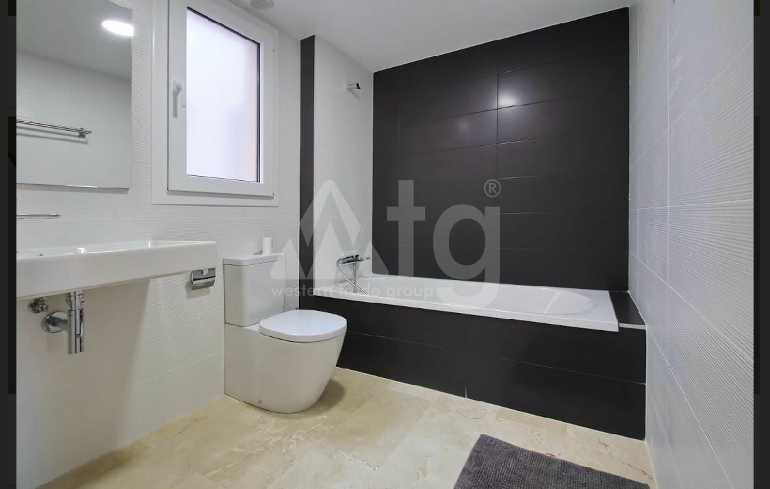 3 bedroom Apartment in Torrevieja - ET120915 - Photo - 16