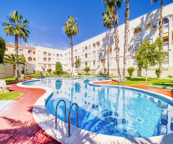 2 bedroom Apartment in Torrevieja - ET120962 - Photo - 1