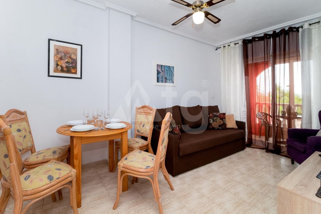 2 bedroom Apartment in Torrevieja - ET120962 - Photo - 2