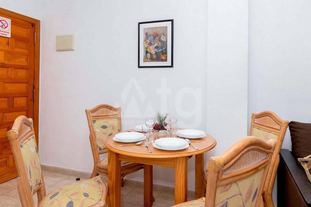 2 bedroom Apartment in Torrevieja - ET120962 - Photo - 5