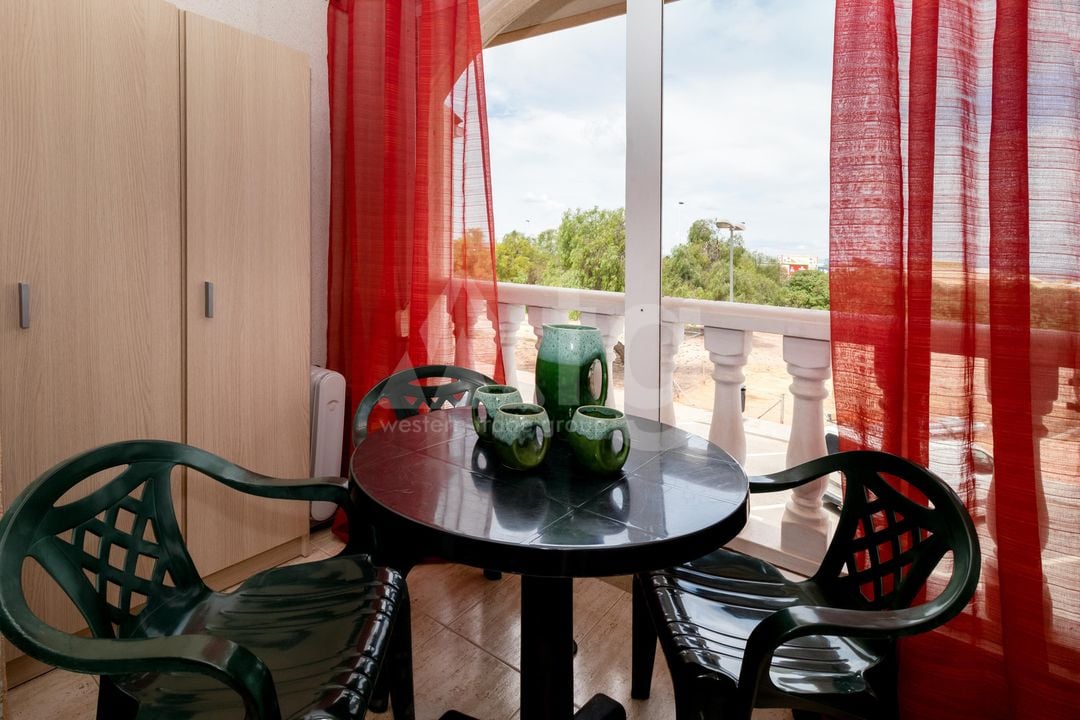 2 bedroom Apartment in Torrevieja - ET120962 - Photo - 13