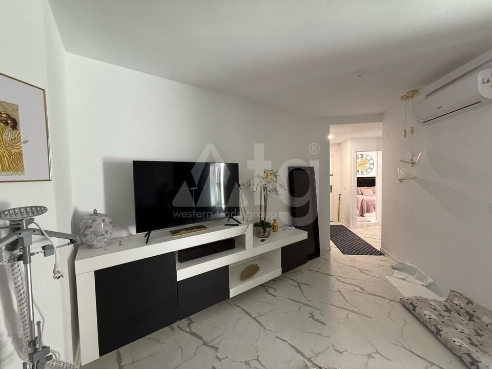 Appartement de 2 chambres à Torrevieja - ET120975 - Photo - 3