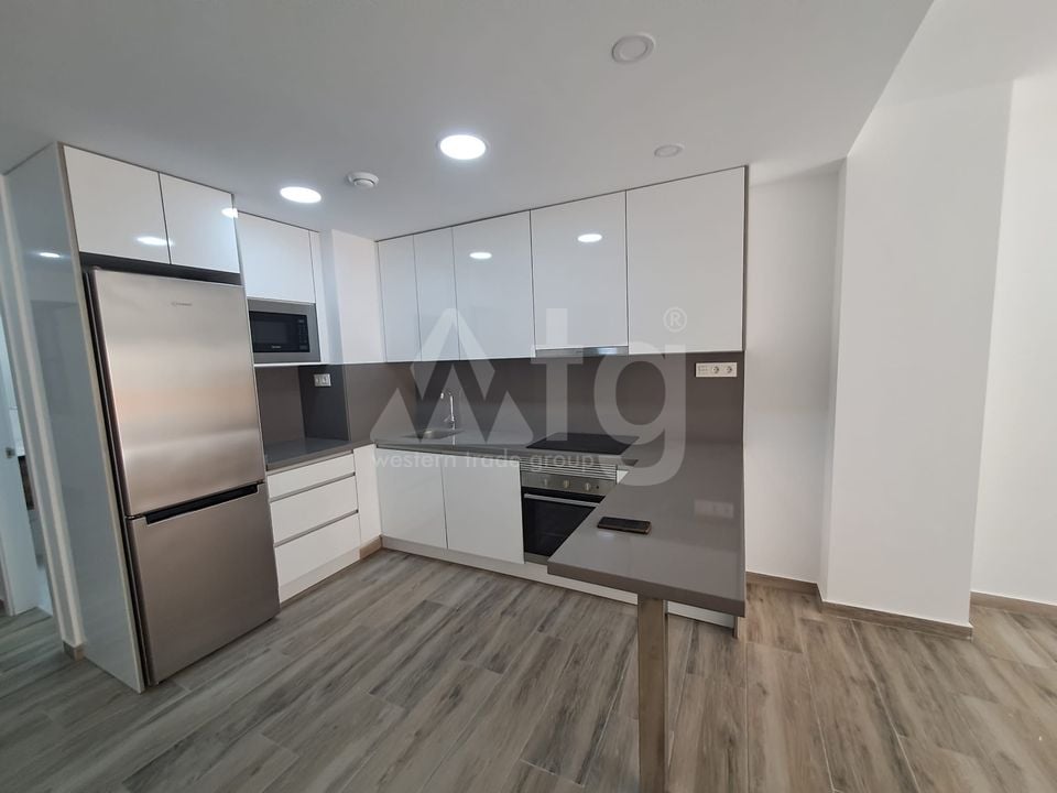 3 bedroom Apartment in Torrevieja - ET121003 - Photo - 4